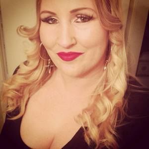 Meet your Posher, Courtney