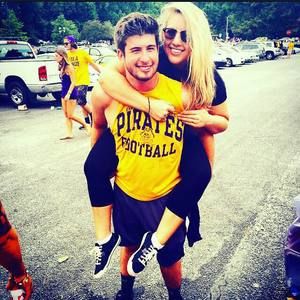 Meet your Posher, Hayley