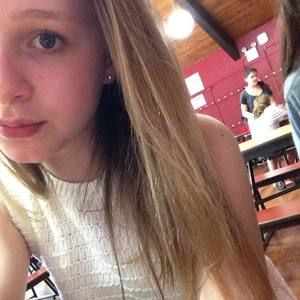 Meet your Posher, Michaela