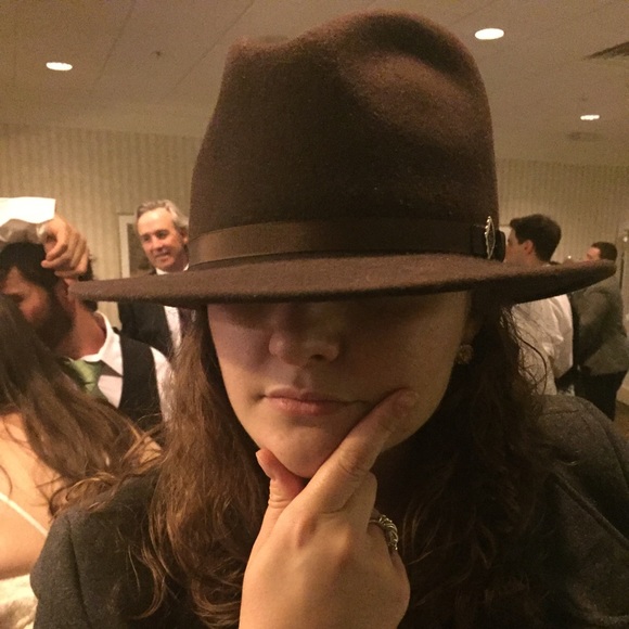 Meet your Posher, Laura