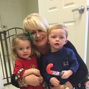 Meet your Posher, Myra