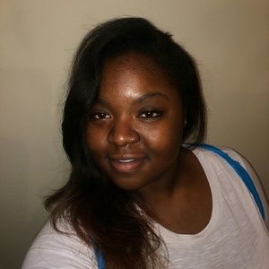 Meet your Posher, Daisha