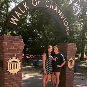 Meet your Posher, Mackenzie