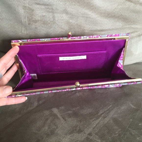 SALE! Banana Republic clutch - Picture 2 of 4