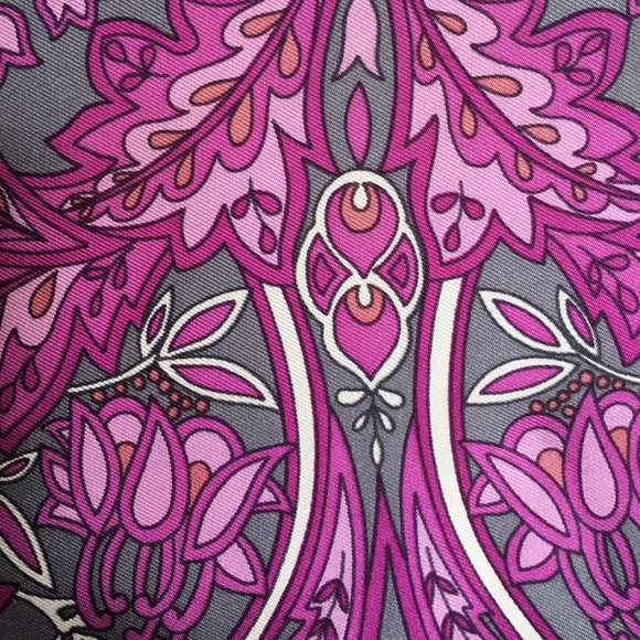 SALE! Banana Republic clutch - Picture 3 of 4