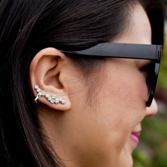 T&J Designs - Crystal Stud & Clusters Crawler - Picture 2 of 2