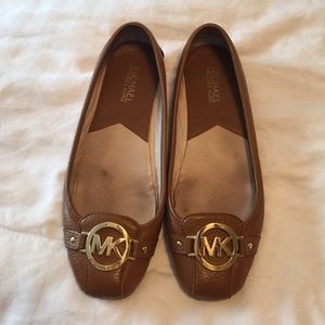 Camel Michael Kors flats