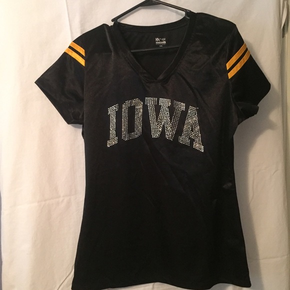 Iowa Hawkeye shirt, worn once