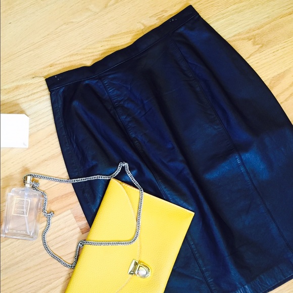 DVF Black Leather Pencil Skirt Size 10