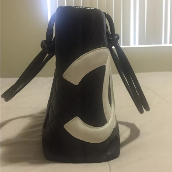 Chanel handbag - Picture 4 of 4