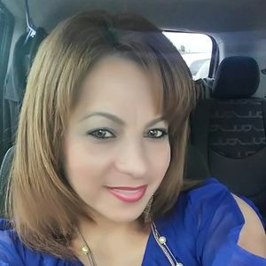 Meet your Posher, Ivelisse