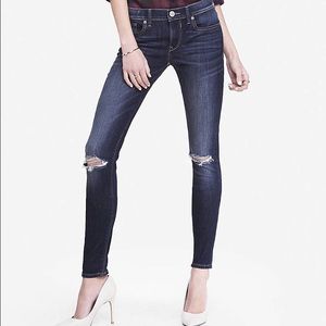 Express knee destroyed skinny legging jeans size 4