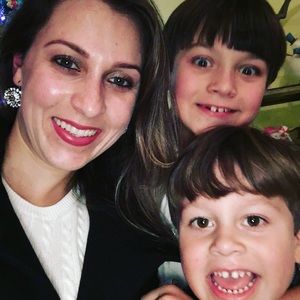 Meet your Posher, Larissa