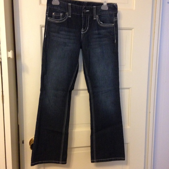 Maurices sz 1/2 x-short dark jeans