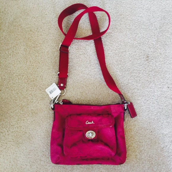 Coach Cross Body Bag (Magenta)