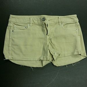 American eagle kaki shorts