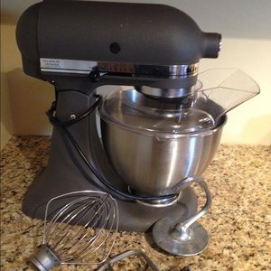 KitchenAid 4.5-Quart Tilt-Head Stand Mixer