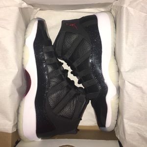 !!!SOLD!!! Brand new 72-10 Jordan 11's SIZE 5Y