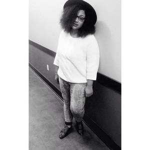 Meet your Posher, Deesa