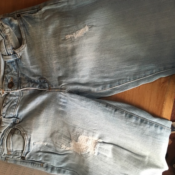 Blue jeans from Forever 21 size 29 on sale. - Picture 2 of 4