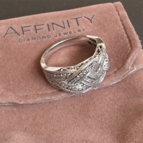 Affinity Diamond Jewelry Ring