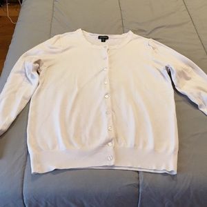 White cardigan Size XL 16-18, fits more like LG