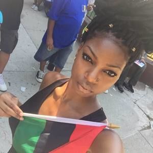 Meet your Posher, Jasmine