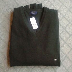 Brooks Brothers v neck sweater