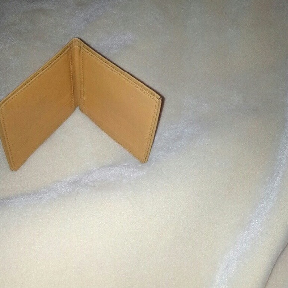 Extra pics of Wallet - Picture 4 of 4