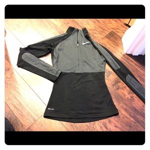 Nike 1/2 zip