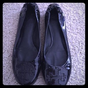 Black patent leather flats, size 6