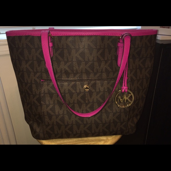 Micheal Kors leather tote purse