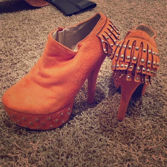 Orange studded Heals
