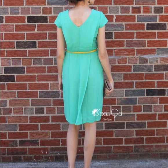 Emerald Green Sheath Cocktail Dress with Pockets - Picture 3 of 4