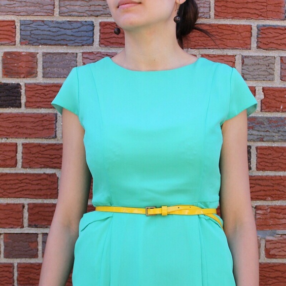 Emerald Green Sheath Cocktail Dress with Pockets - Picture 4 of 4