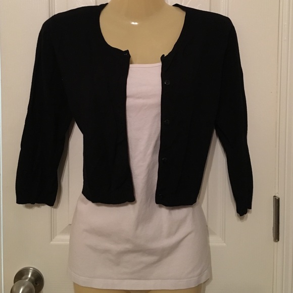 Black Crop 3/4 Sleeve Sweater