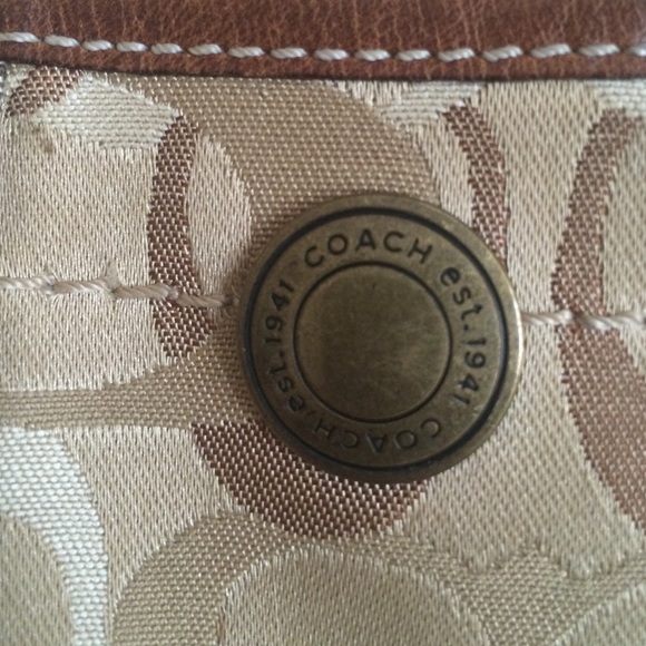 Coach shoulder bag - Picture 3 of 4