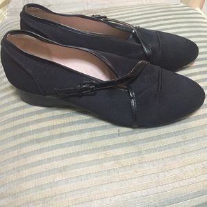Taryn Rose black low wedge shoes