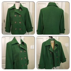 Adorable green pea jacket.