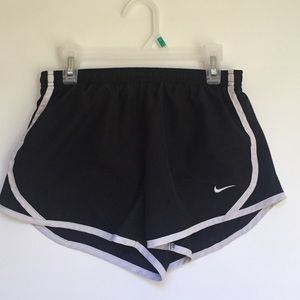 Nike Tempo Running Shorts, Childs Size Medium.
