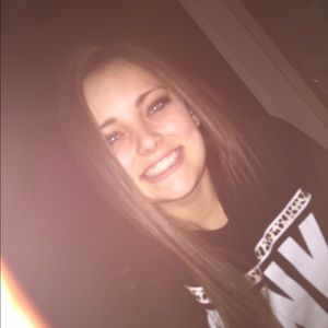 Meet your Posher, Baylee