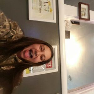 Meet your Posher, Vanessa