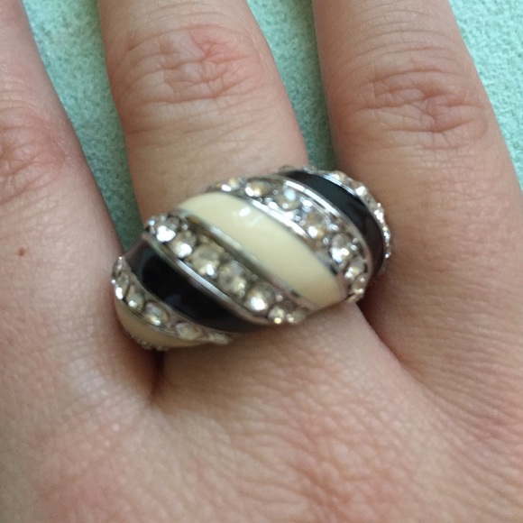 Striped ring - Picture 2 of 3