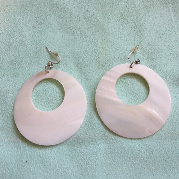 Shell earring