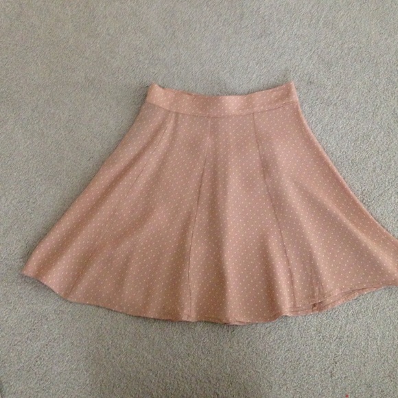 polka dot brandy melville skirt!