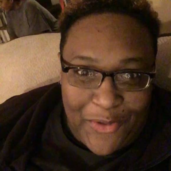 Meet your Posher, Ell - Picture 1 of 1