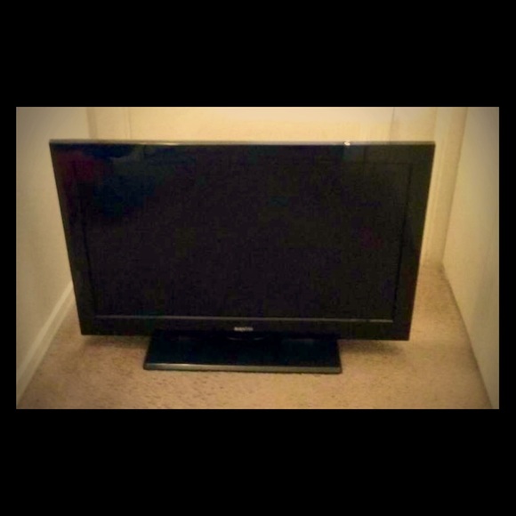 Sanyo HDTV 46" - Picture 1 of 1