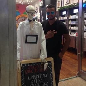 Meet your Posher, Marcos alexander