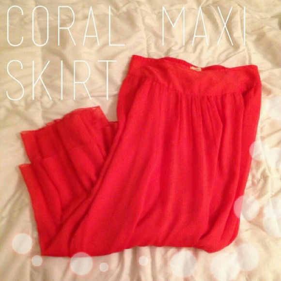 Maxi skirt