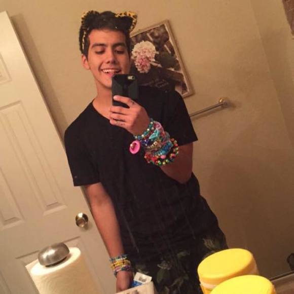 Meet your Posher, Joey - Picture 1 of 1